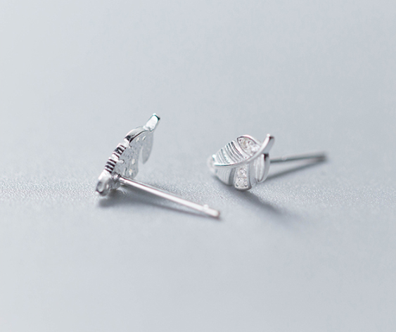 Color: Silver - Female Fashion Temperament Diamond Feather Stud Earrings Personality Sweet Leaves Taven