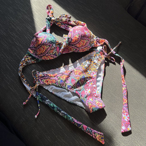 2025 European and American New Hard Cup Flower Totem Strap Split Swimsuit Bikini Bikini Cross-Border Amazon TAVEN System LLC