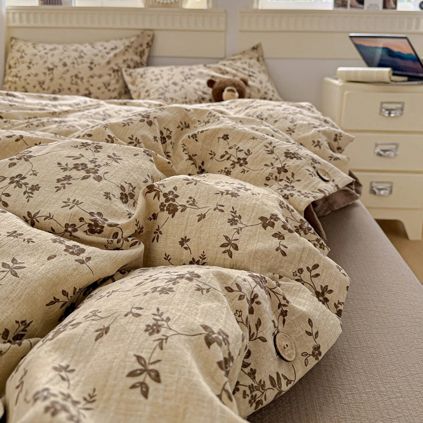 3pcs Vintage Floral Duvet Cover Set with 2 Pillowcases Soft Queen Size Bedding Set With Buttons For Girls Bedroom Decor TAVEN System LLC