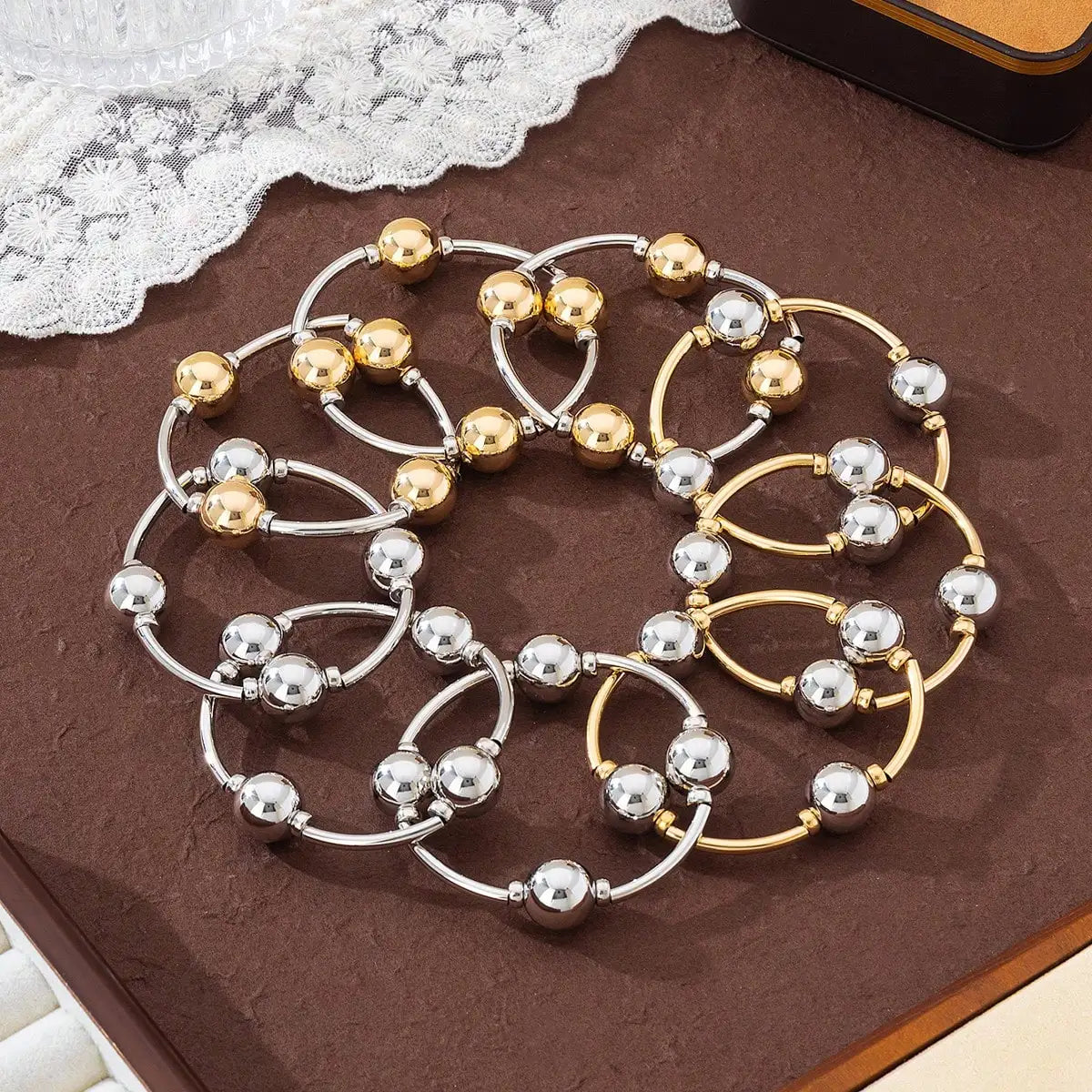 3-piece retro pearl bracelet set, European and American style, suitable for women's beach, dating, fashion photography, holiday TAVEN System LLC