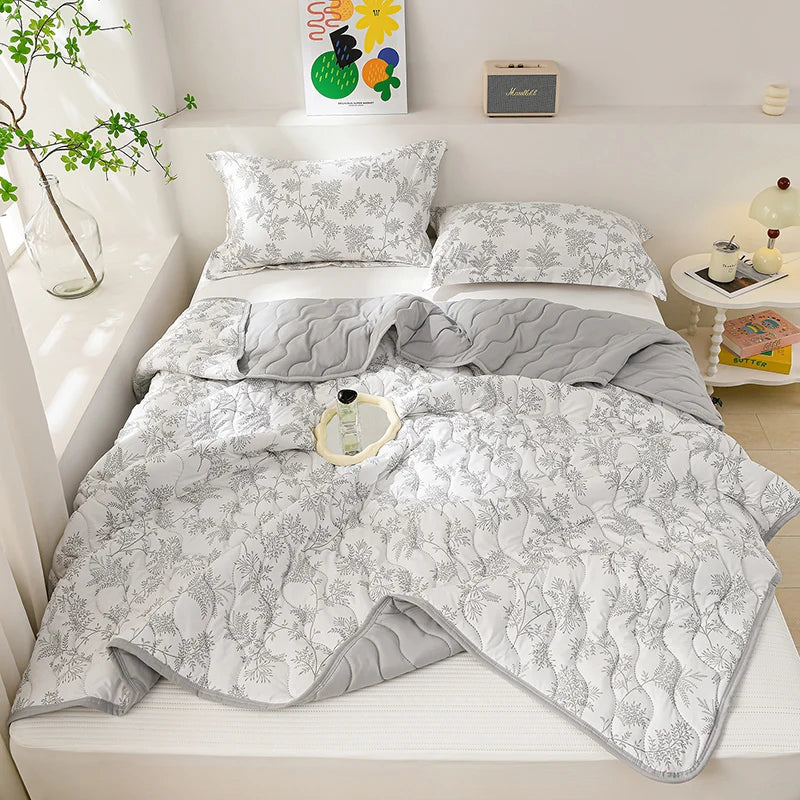Breathable Quilted Summer Blanket Cooling Skin-friendly Comforter Soft Lightweight Quilt Well-vetilated Single Double  Duvet Set TAVEN System LLC