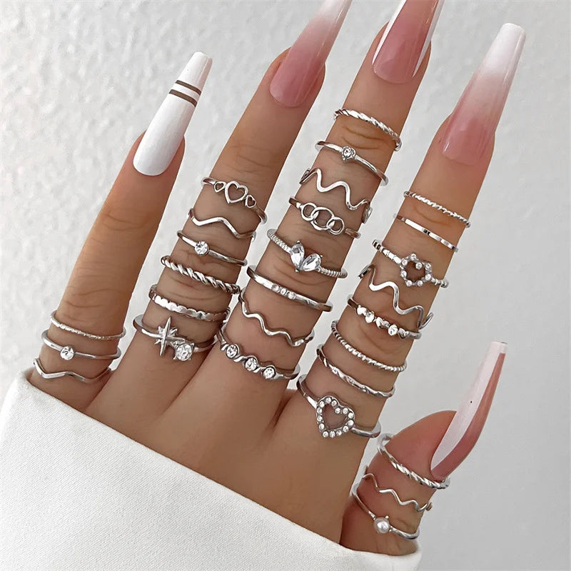 Fashion Geometric Knuckle Rings Set For Women Vintage Crystal Heart Gold Color Rings Girls Party Jewelry Accessories Gifts 2025 TAVEN System LLC