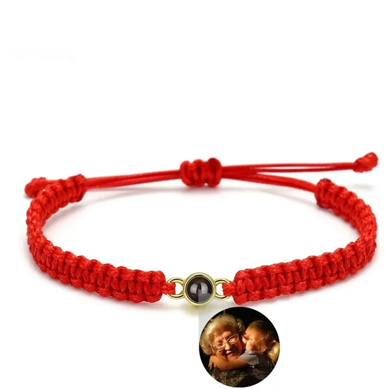 DHQH Wholesale Personalized Photo Projection Bracelet Customization Commemorative Photo Couple Jewelry Gift for Her Direct sales TAVEN System LLC