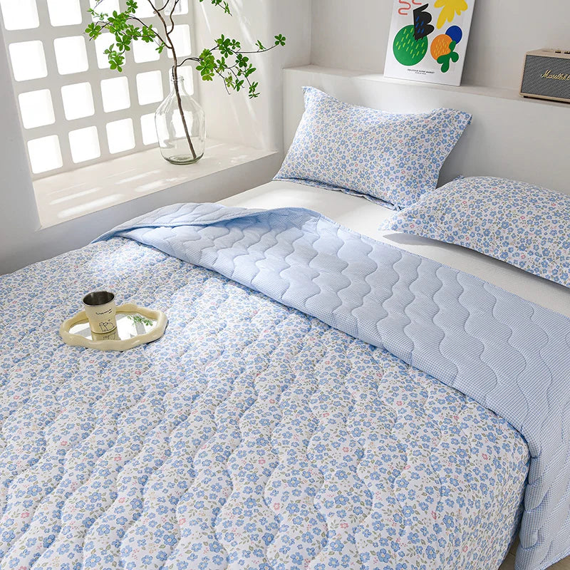 Breathable Quilted Summer Blanket Cooling Skin-friendly Comforter Soft Lightweight Quilt Well-vetilated Single Double  Duvet Set TAVEN System LLC