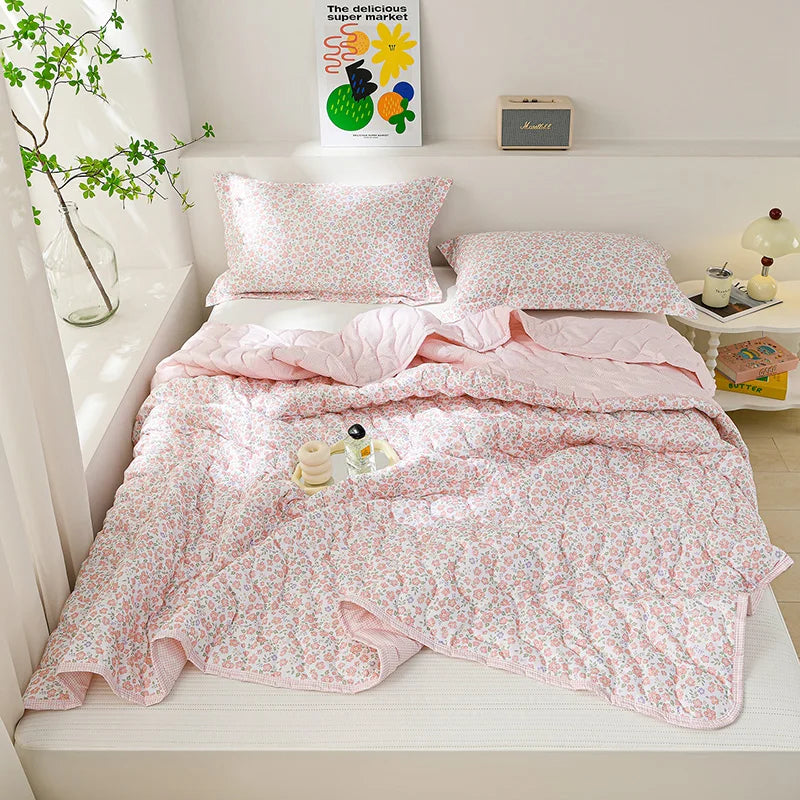 Breathable Quilted Summer Blanket Cooling Skin-friendly Comforter Soft Lightweight Quilt Well-vetilated Single Double  Duvet Set TAVEN System LLC