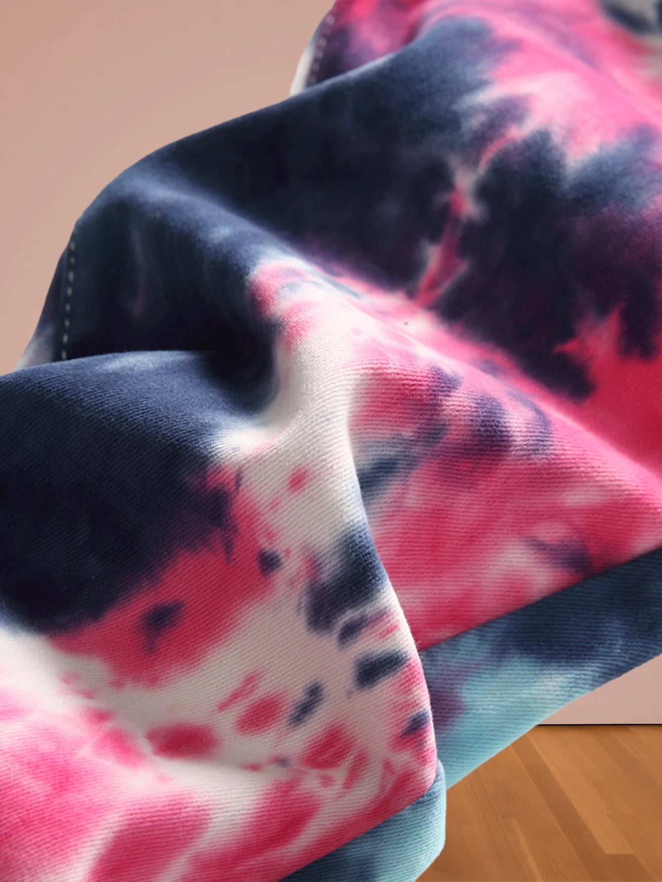 Europe and America wind new men's high street jeans tie-dyed red and blue contrast elastic street motorcycle youth fashion casua TAVEN System LLC